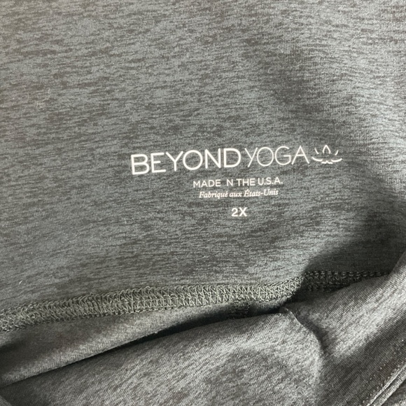 Beyond Yoga Spacedye Walk and Talk Capri NWT - Picture 7 of 9